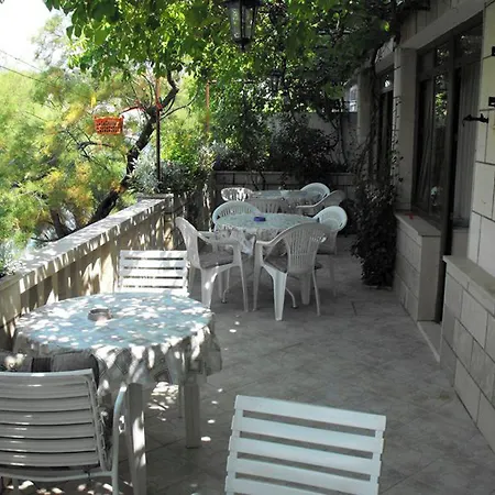 Stone House Gregov - Bedroom 2 Λομπάρδα